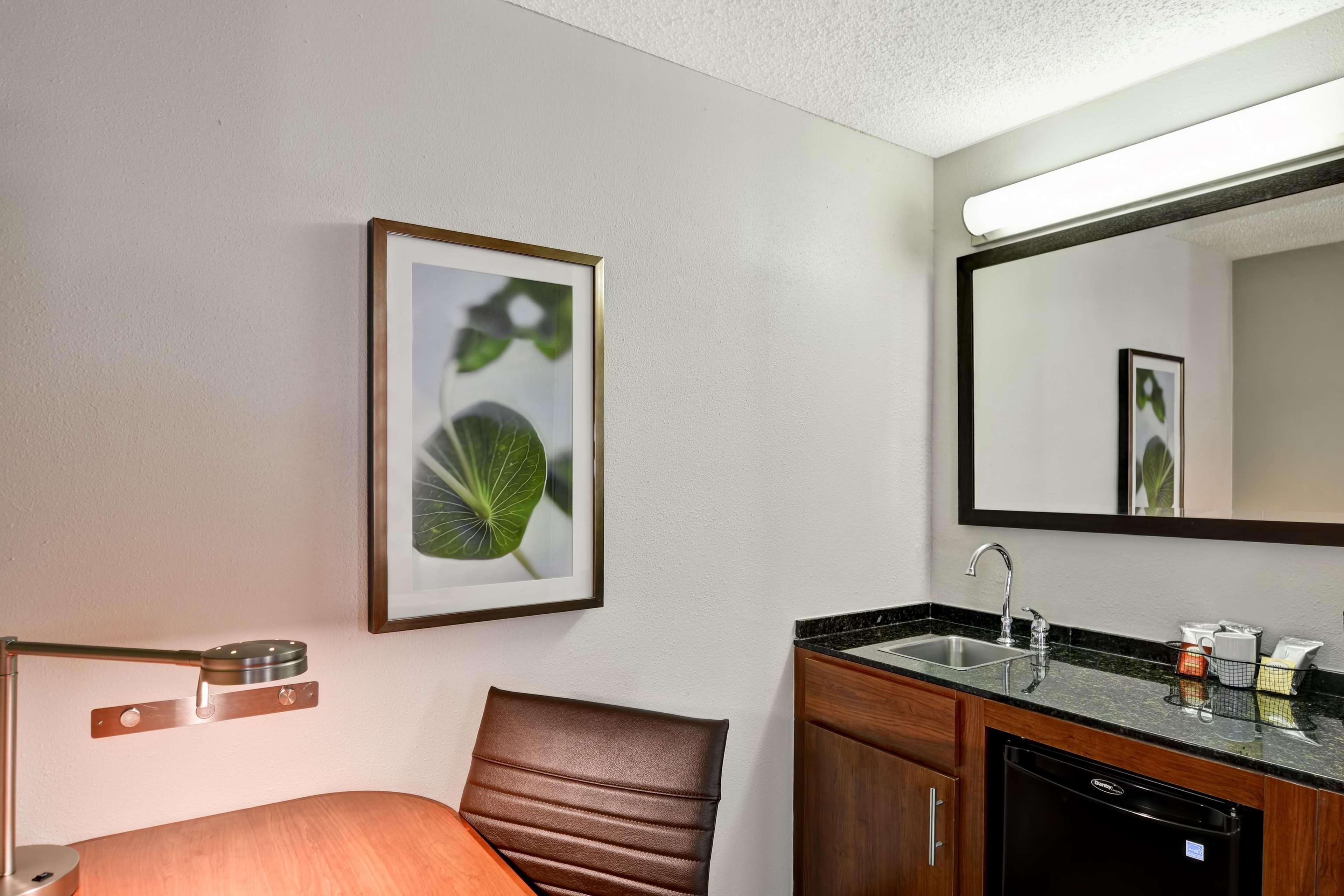 Hyatt Place Birmingham/הובר מראה חיצוני תמונה